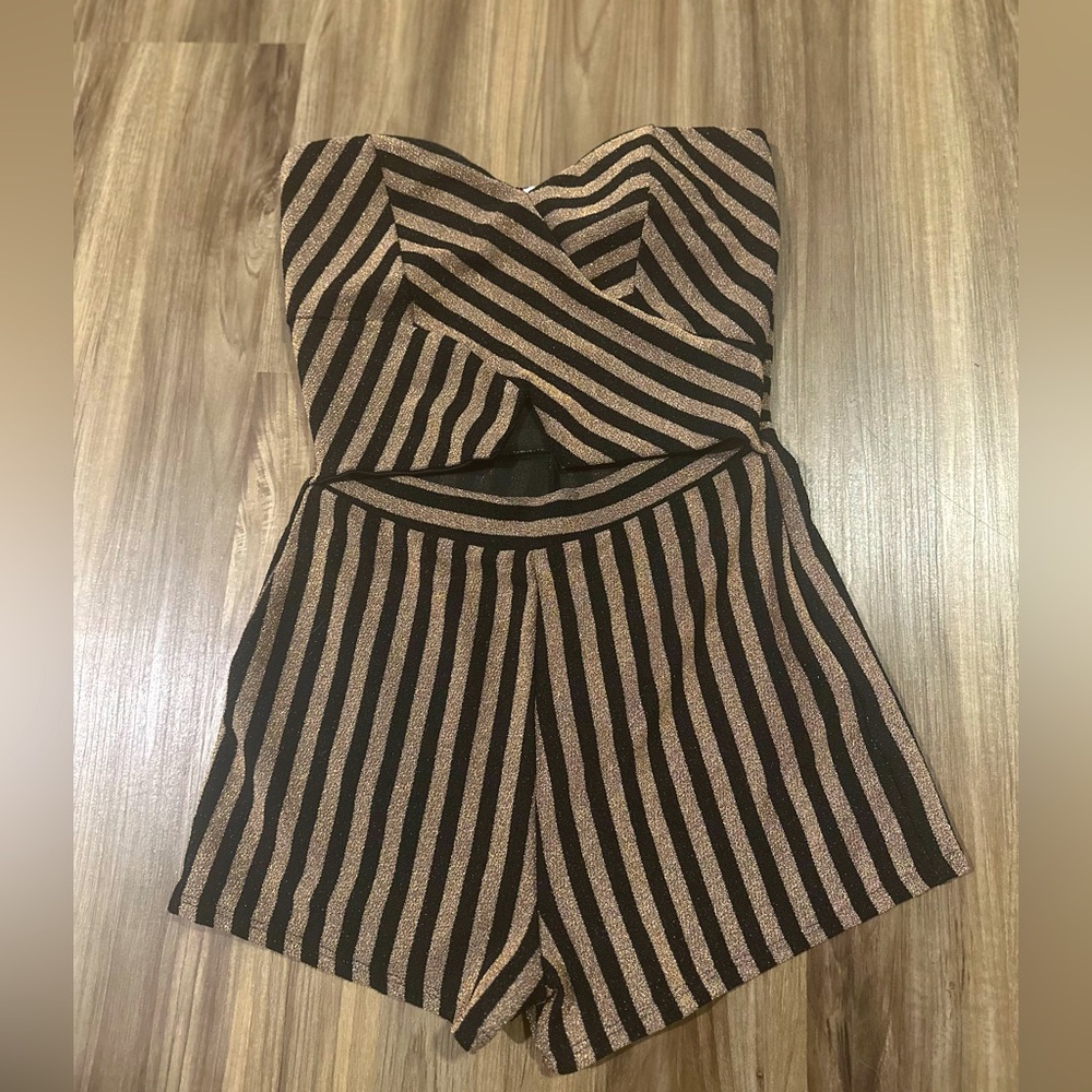 Women’s romper size medium